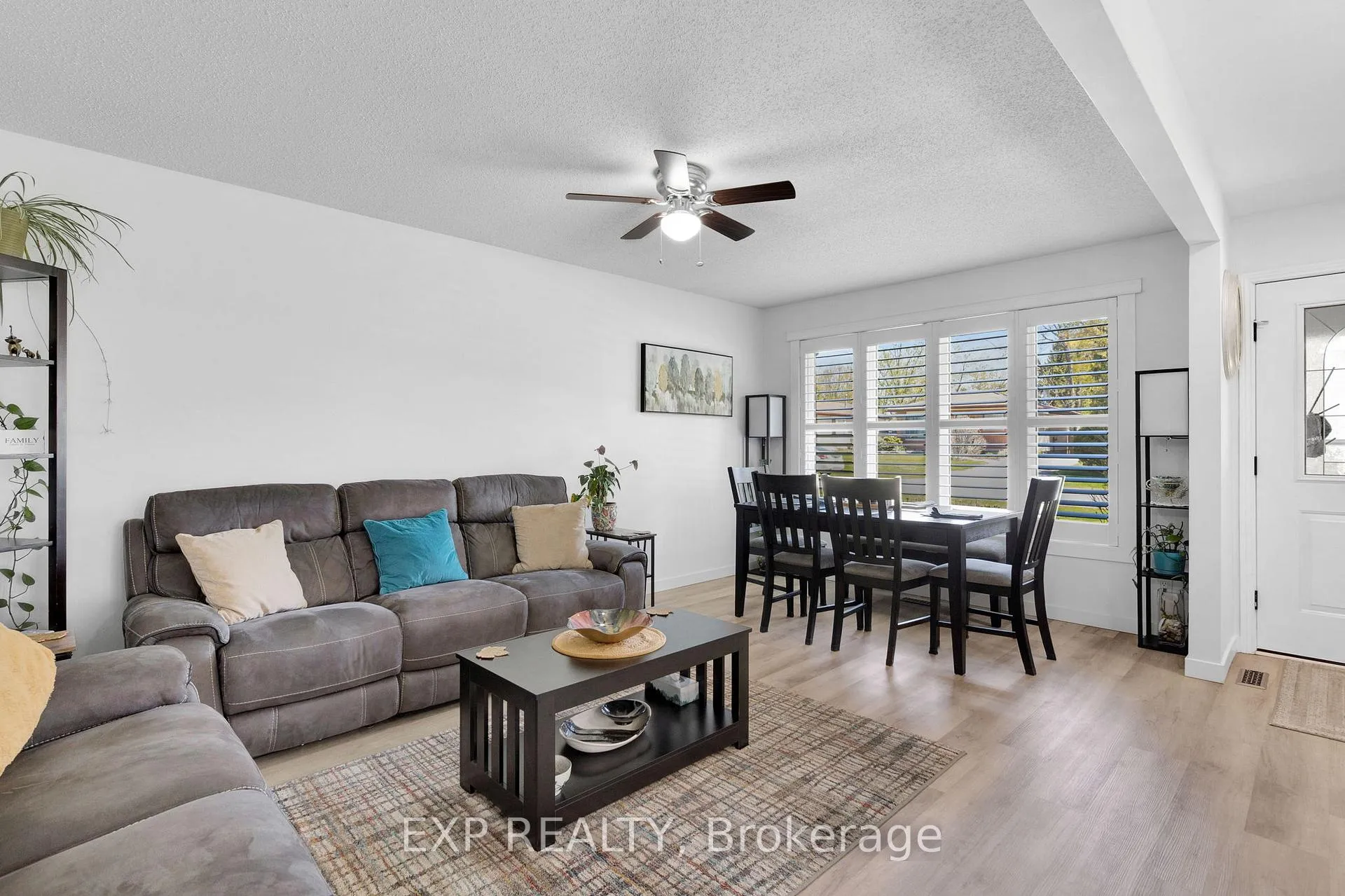 Photo 5 of 277 Station Street, North Middlesex, Parkhill — HOMEH