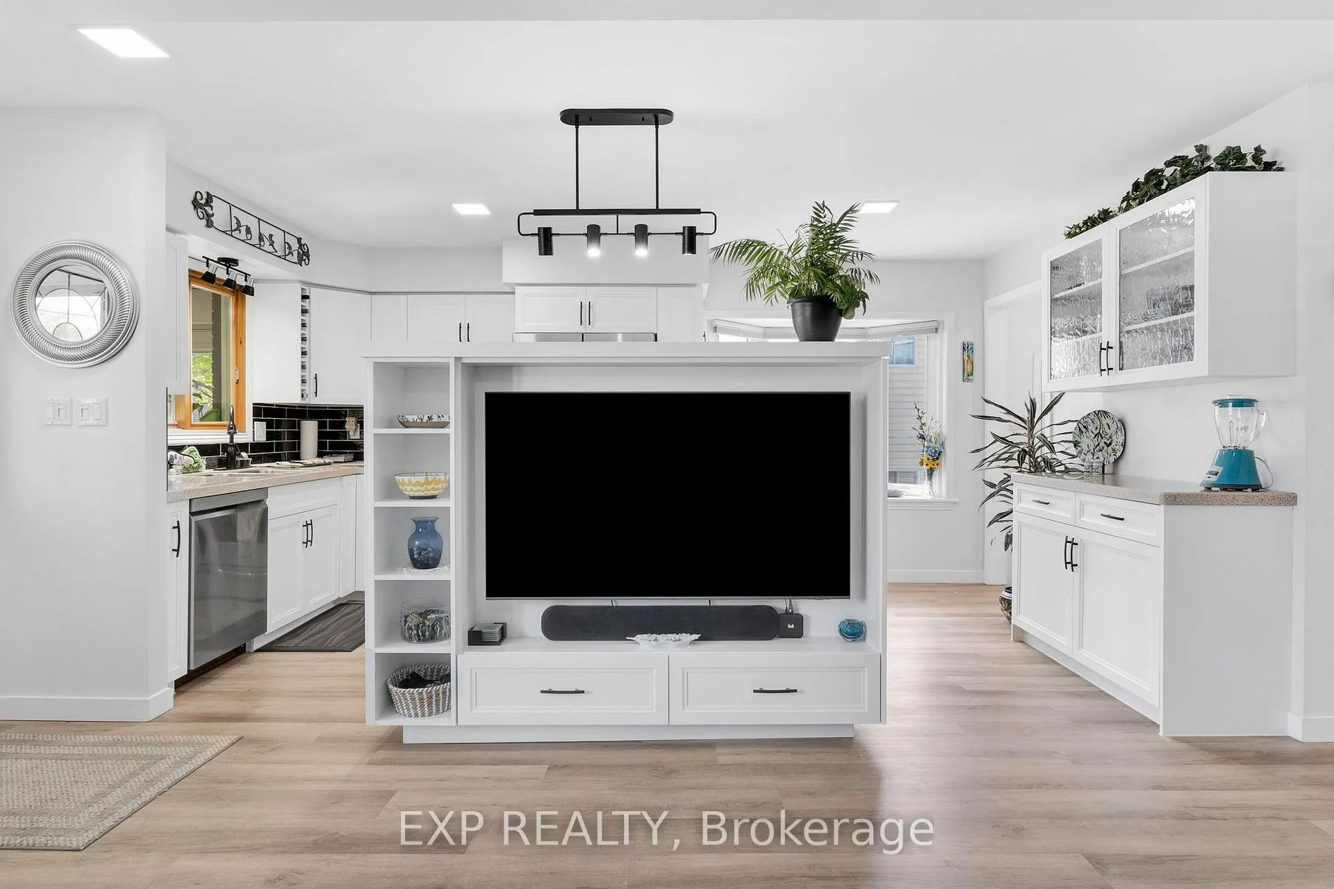 Photo 6 of 277 Station Street, North Middlesex, Parkhill — HOMEH