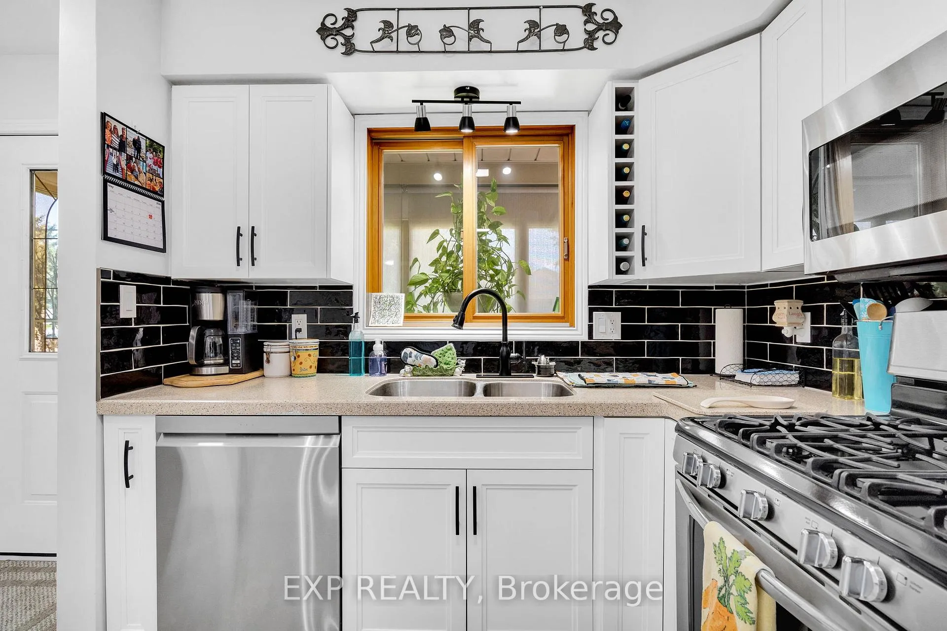 Photo 16 of 277 Station Street, North Middlesex, Parkhill — HOMEH