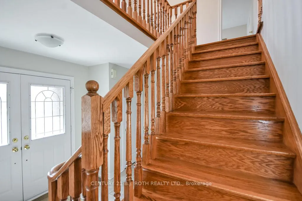 Photo 16 of 112 Crimson Ridge Road, Barrie, Bayshore — HOMEH