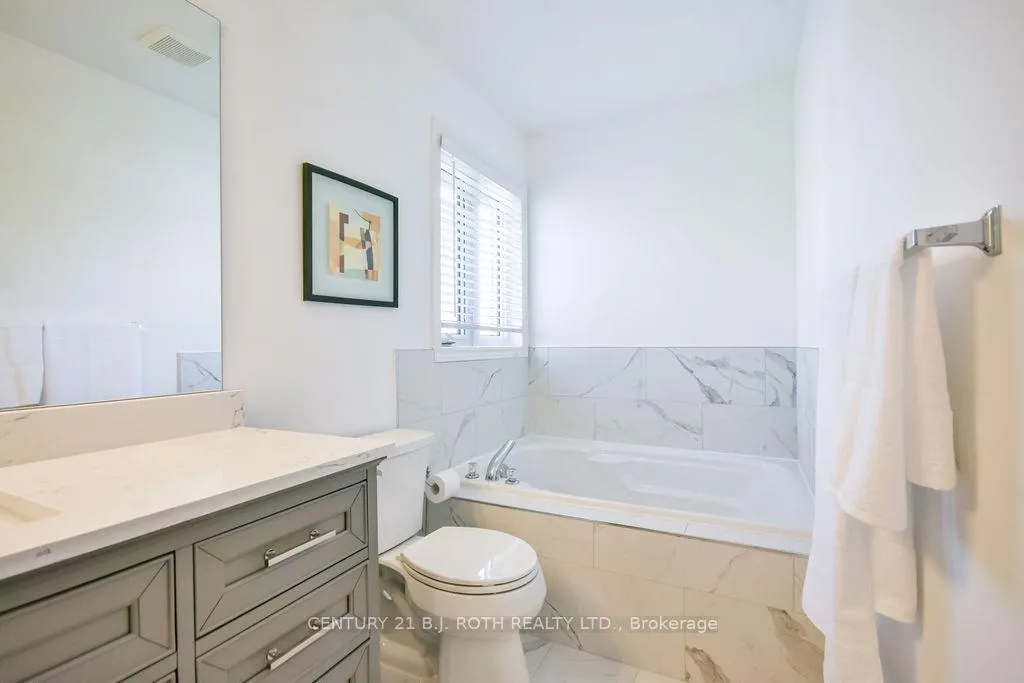 Photo 22 of 112 Crimson Ridge Road, Barrie, Bayshore — HOMEH