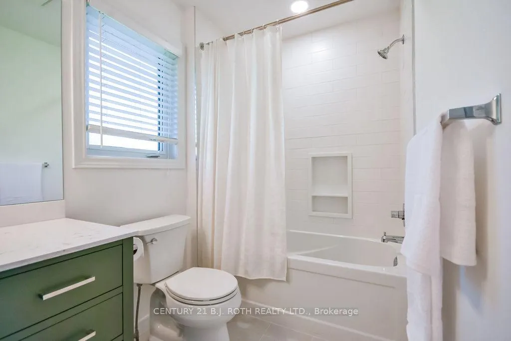 Photo 27 of 112 Crimson Ridge Road, Barrie, Bayshore — HOMEH