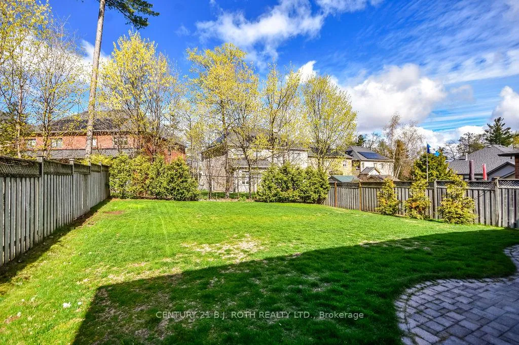 Photo 30 of 112 Crimson Ridge Road, Barrie, Bayshore — HOMEH