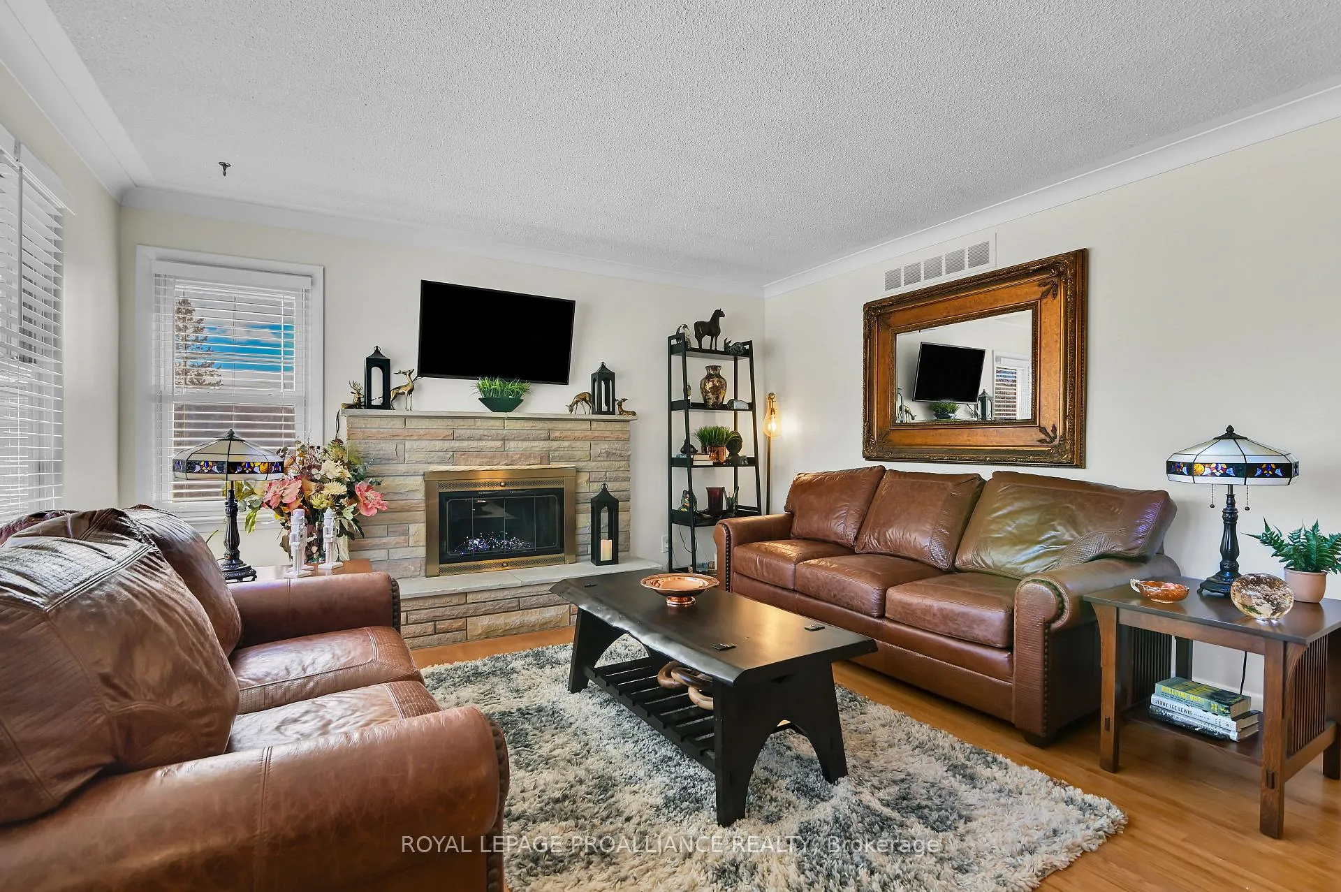 Photo 5 of 419 St Lawrence Street, Prescott — HOMEH
