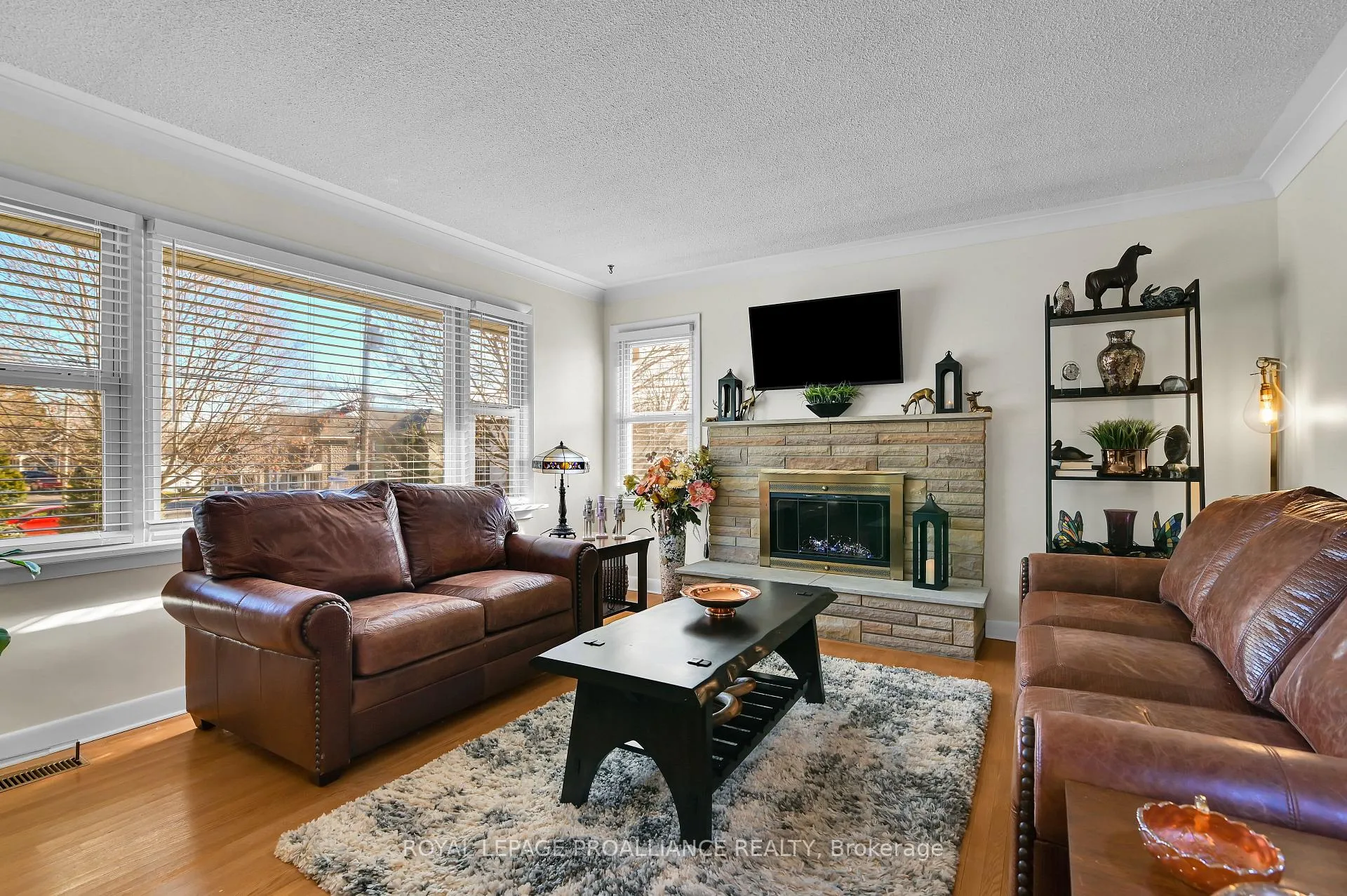 Photo 6 of 419 St Lawrence Street, Prescott — HOMEH