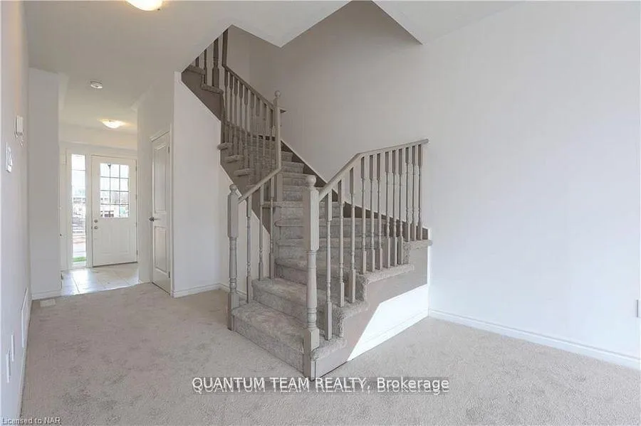 Photo 13 of 7403 Sandy Ridge Common, Niagara Falls, Oldfield — HOMEH