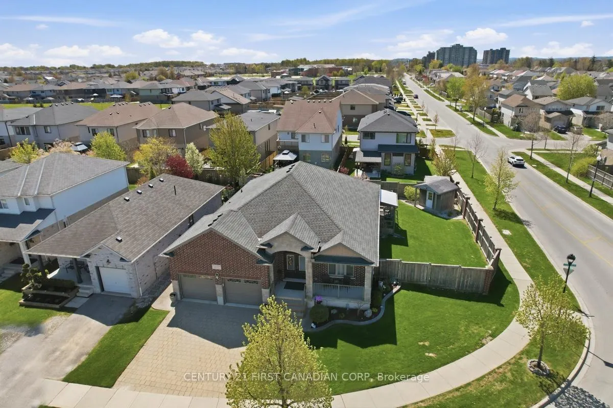 Photo 1 of 2035 Coronation Drive, London, North E — HOMEH