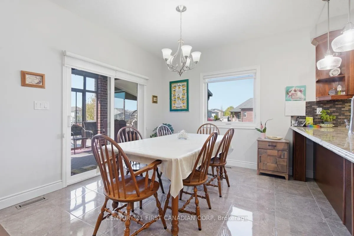 Photo 17 of 2035 Coronation Drive, London, North E — HOMEH