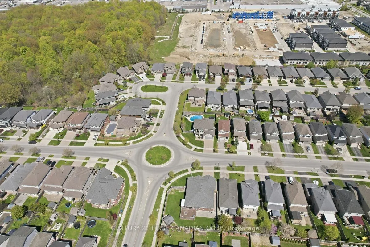 Photo 40 of 2035 Coronation Drive, London, North E — HOMEH