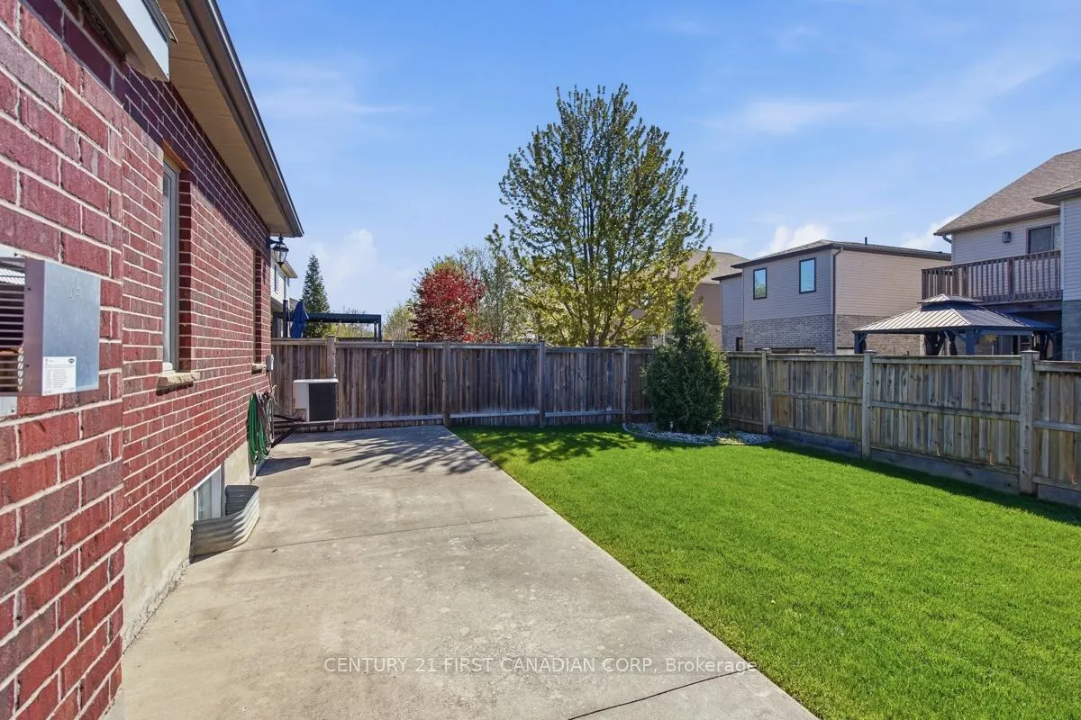 Photo 43 of 2035 Coronation Drive, London, North E — HOMEH