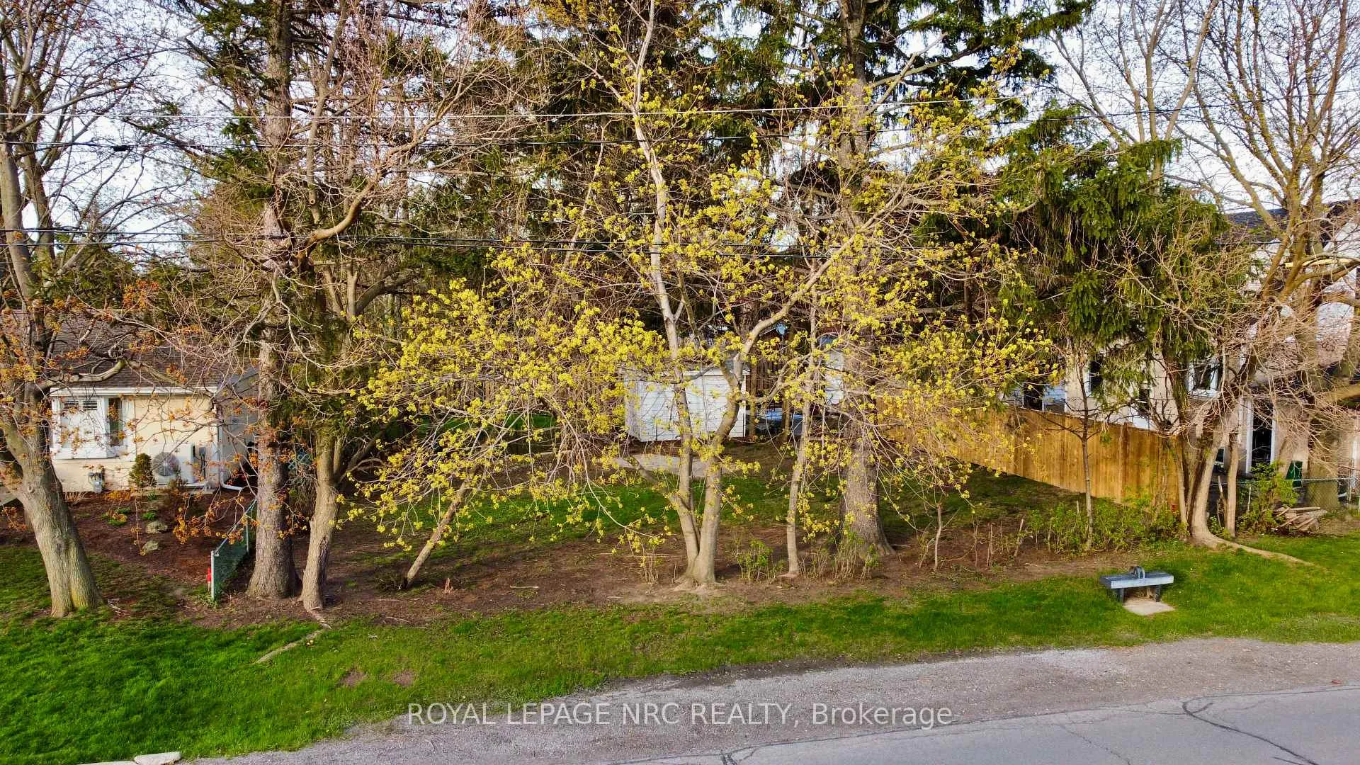 Photo 2 of 2A Corbett Avenue, St. Catharines, Port Dalhousie — HOMEH