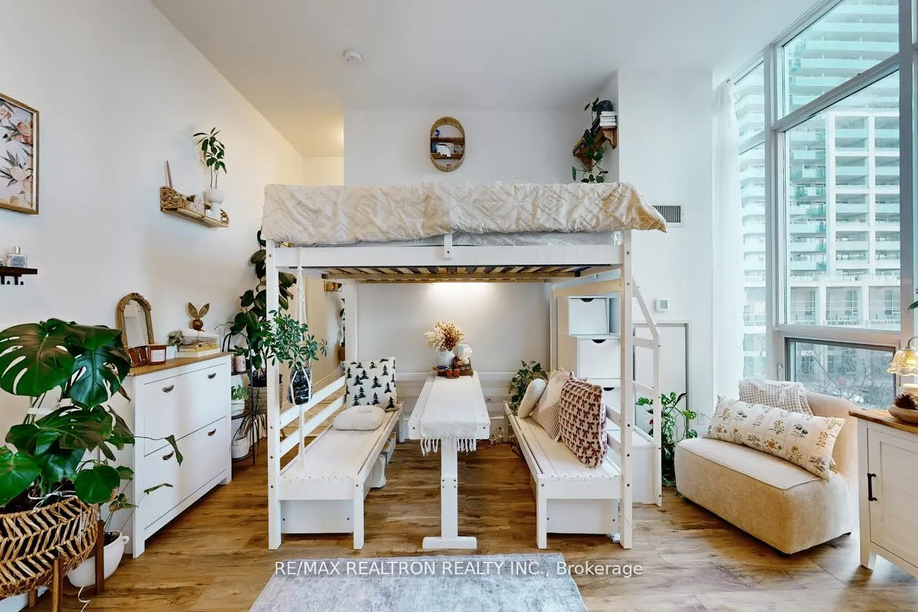 Photo 12 of Unit 421, 58 Marine Parade Drive, Etobicoke, Mimico — HOMEH