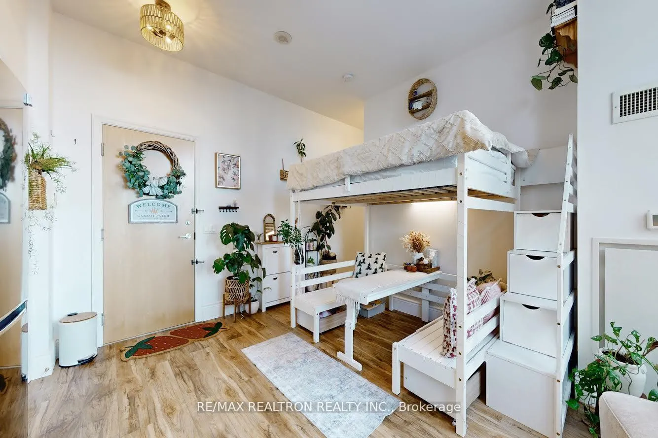 Photo 15 of Unit 421, 58 Marine Parade Drive, Etobicoke, Mimico — HOMEH