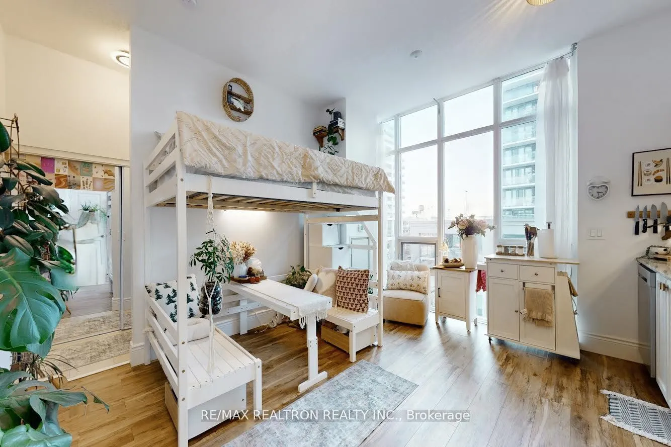 Photo 16 of Unit 421, 58 Marine Parade Drive, Etobicoke, Mimico — HOMEH