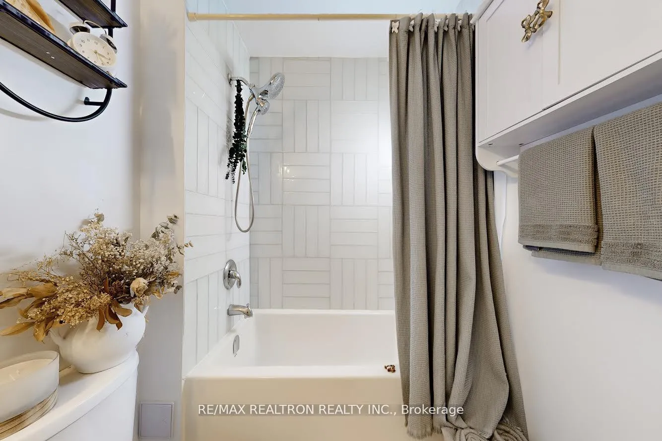 Photo 22 of Unit 421, 58 Marine Parade Drive, Etobicoke, Mimico — HOMEH