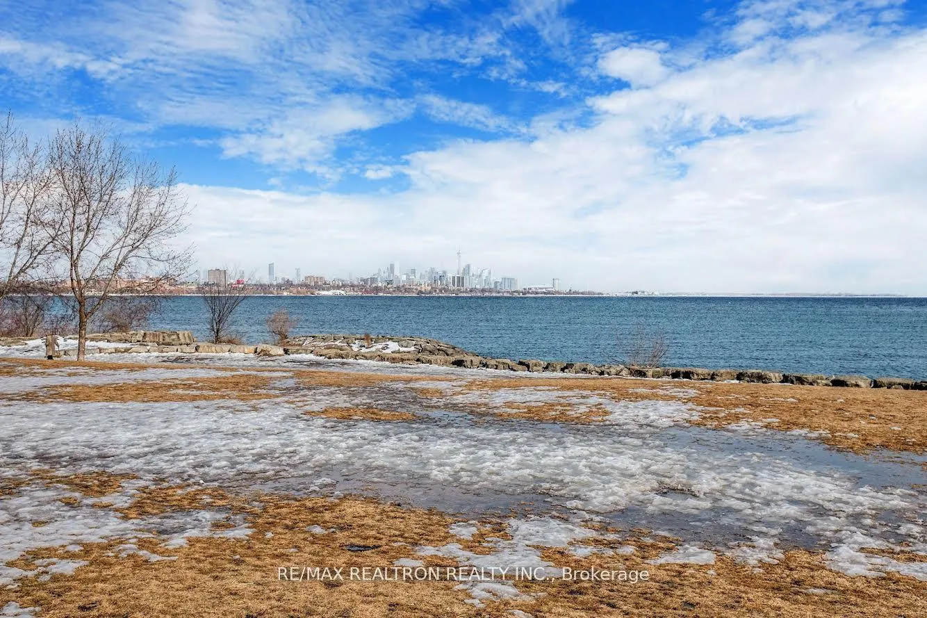 Photo 38 of Unit 421, 58 Marine Parade Drive, Etobicoke, Mimico — HOMEH