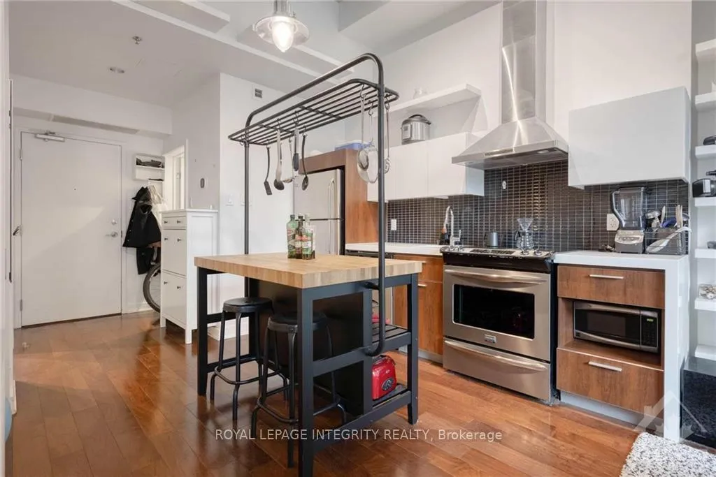 Photo 8 of Unit 113, 340 Mcleod Street, Ottawa, Ottawa Centre — HOMEH