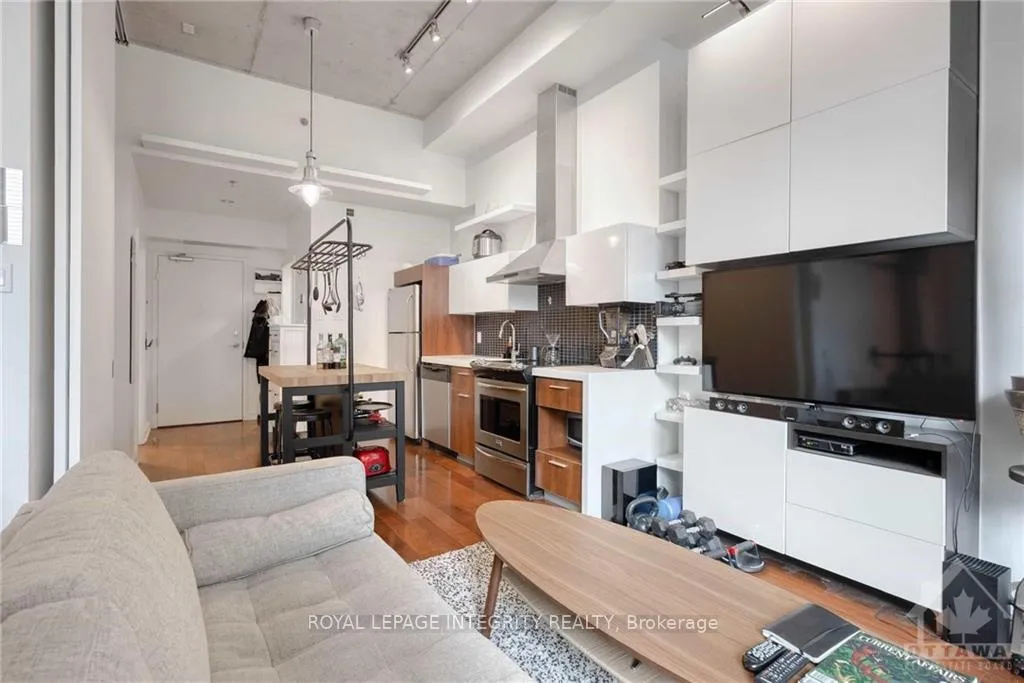Photo 11 of Unit 113, 340 Mcleod Street, Ottawa, Ottawa Centre — HOMEH