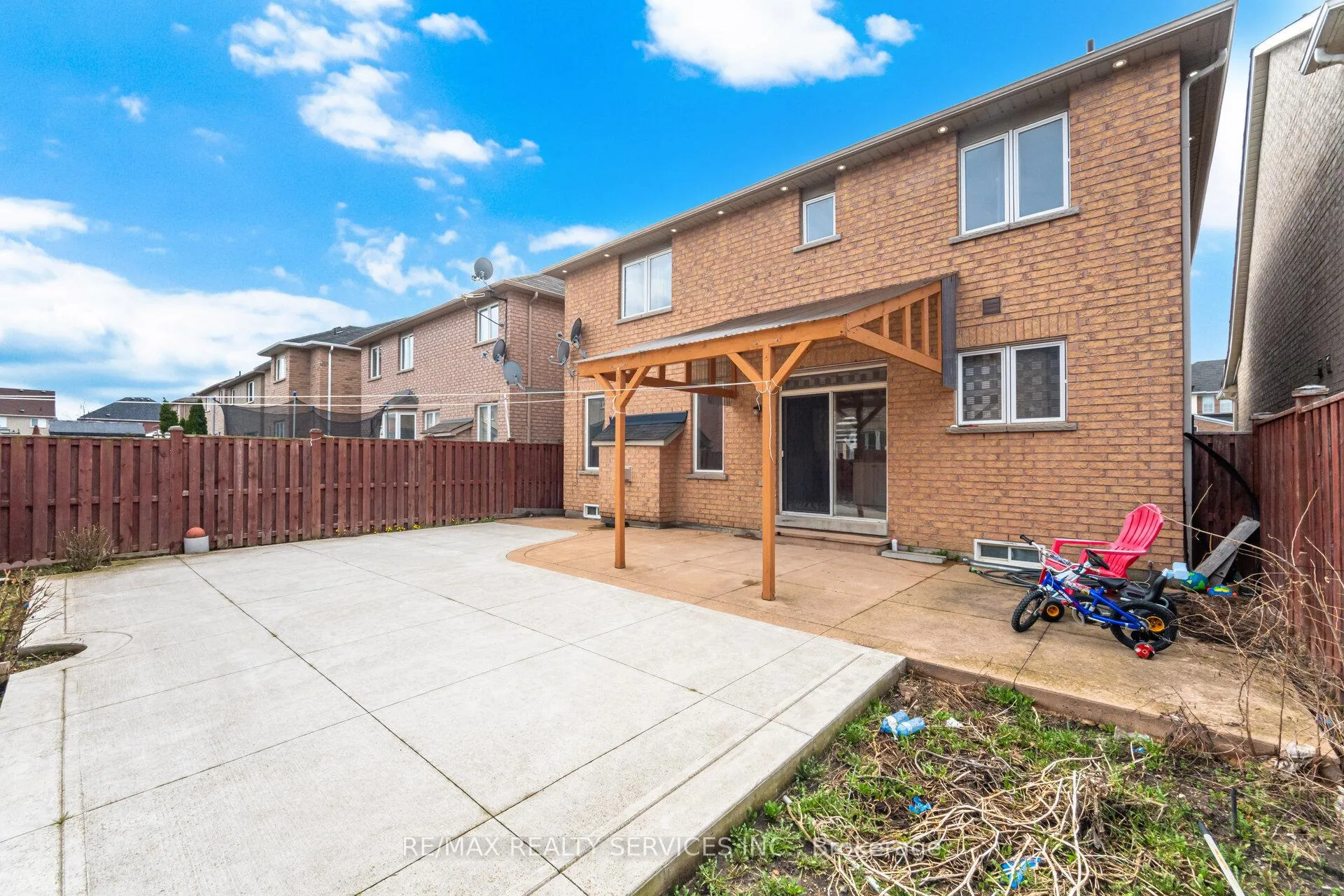 Photo 44 of 56 Iron Block Drive, Brampton, Northwest Sandalwood Parkway — HOMEH