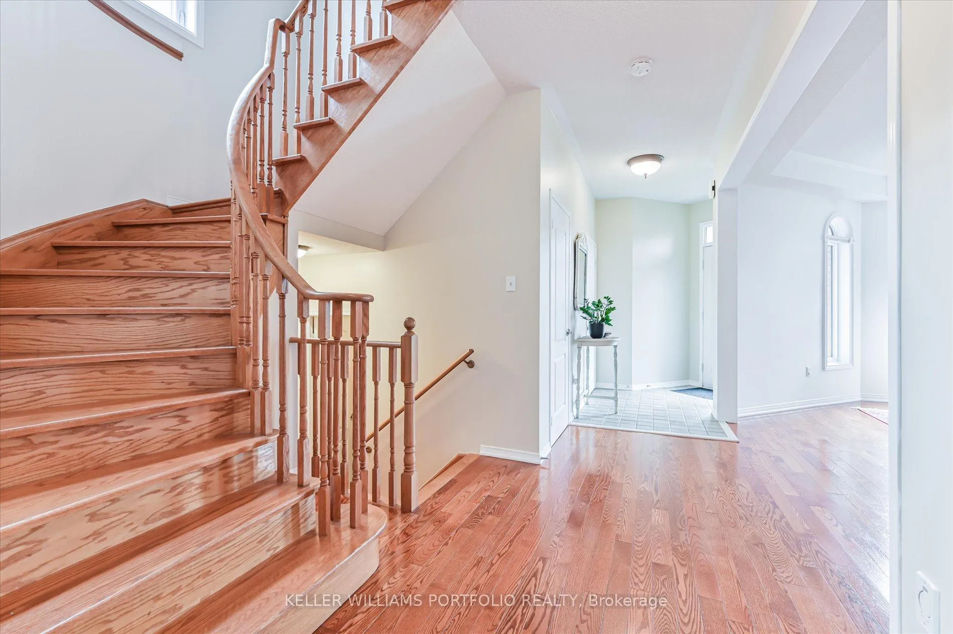 Photo 18 of 1785 Autumn Crescent, Pickering, Amberlea — HOMEH