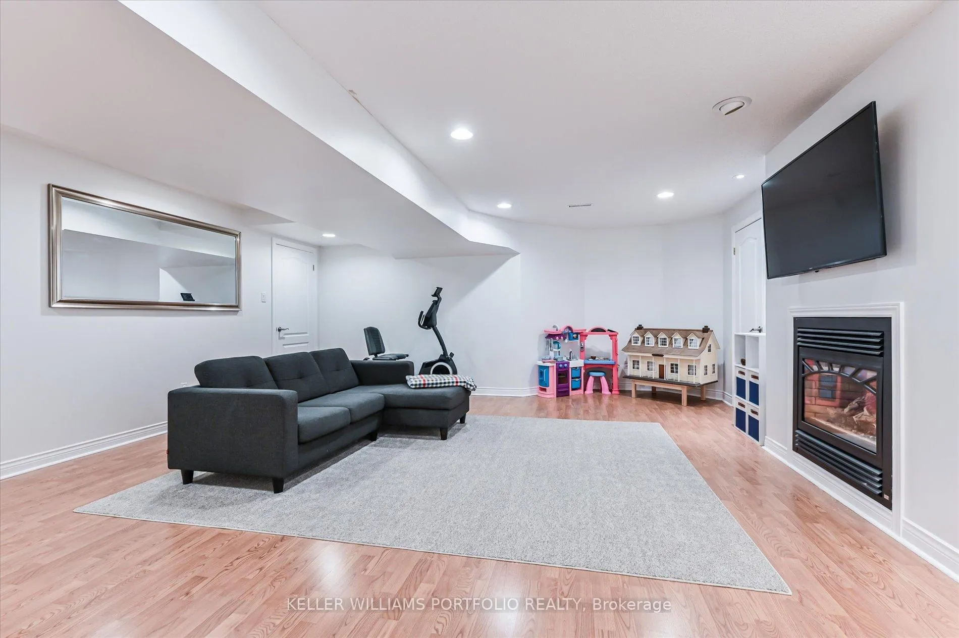 Photo 30 of 1785 Autumn Crescent, Pickering, Amberlea — HOMEH