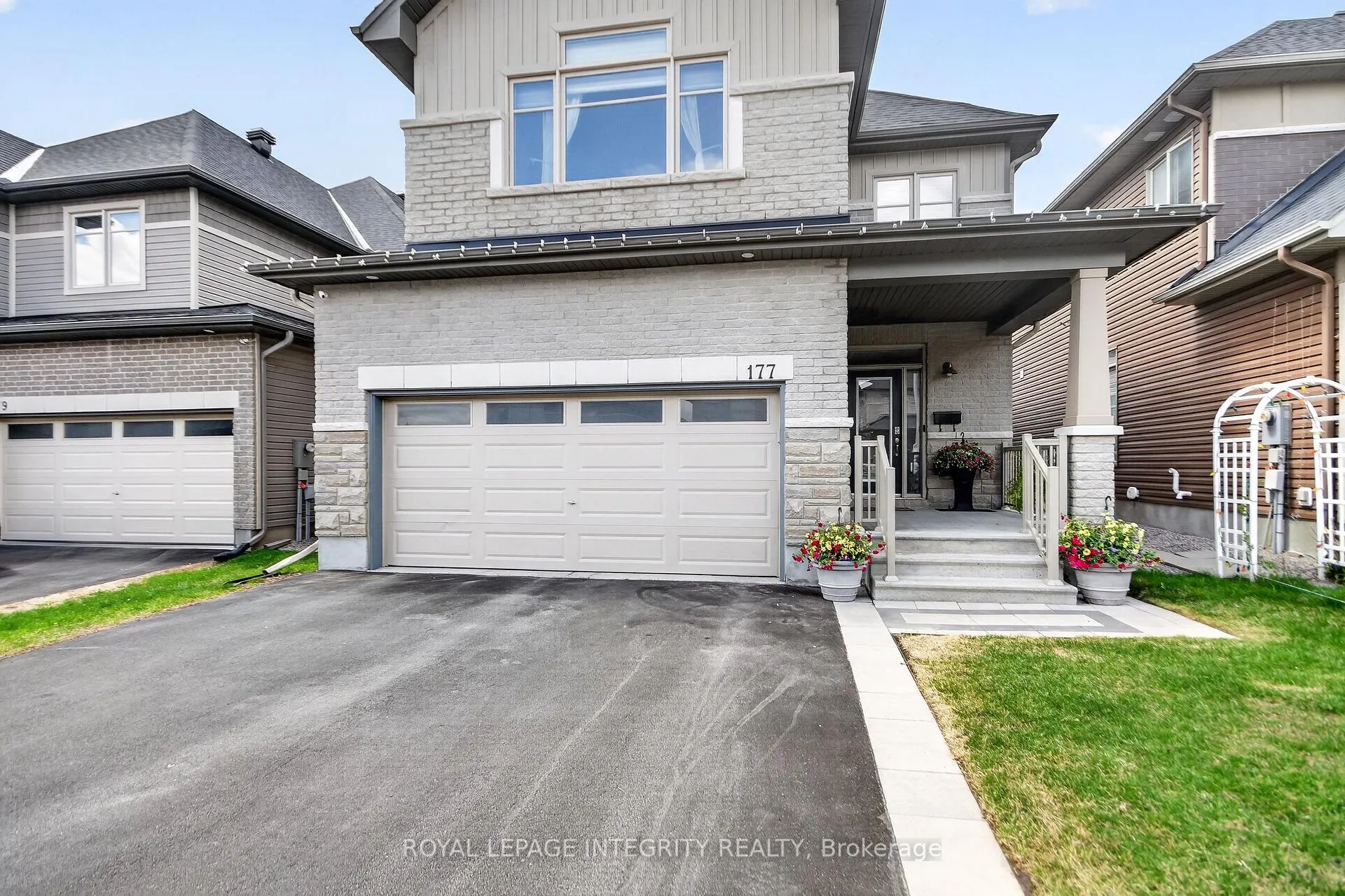 Photo 2 of 177 Fairweather Street, Ottawa, Leitrim — HOMEH