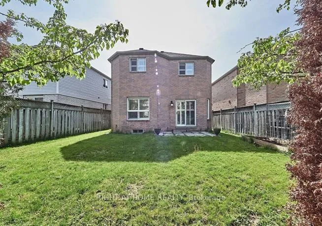 Photo 12 of Unit Bsmt, 117 Hibbard Drive, Ajax, Central — HOMEH