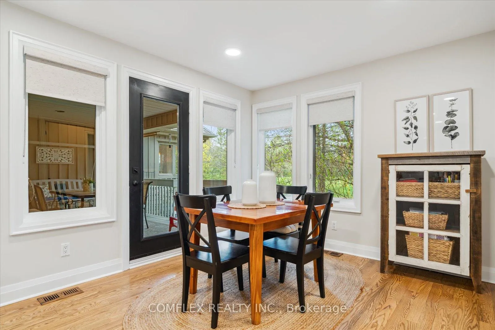 Photo 15 of 2 Taunus Court, Clarington, Rural Clarington — HOMEH