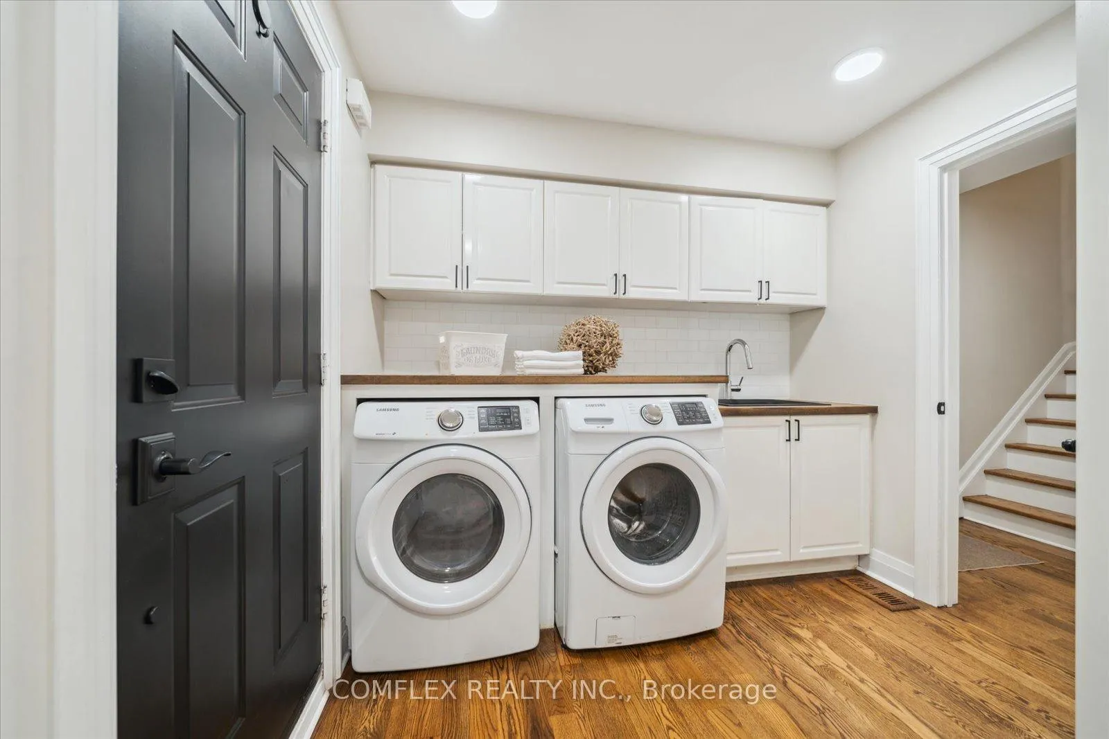 Photo 25 of 2 Taunus Court, Clarington, Rural Clarington — HOMEH