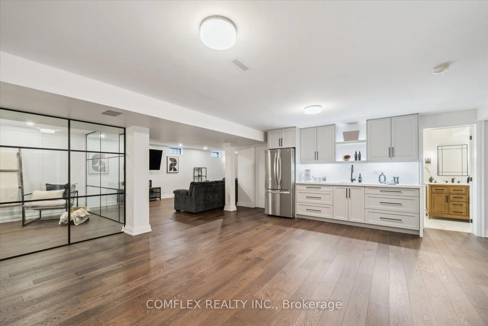 Photo 28 of 2 Taunus Court, Clarington, Rural Clarington — HOMEH