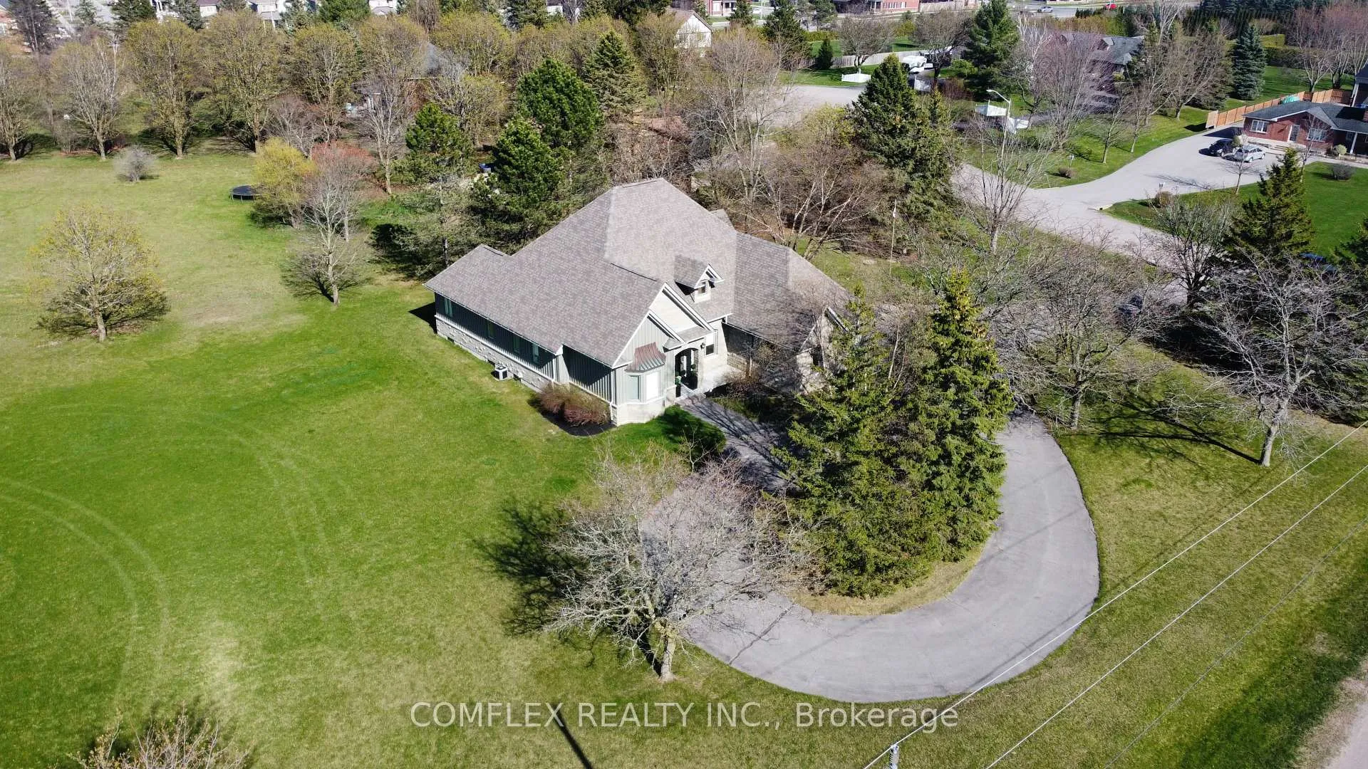 Photo 37 of 2 Taunus Court, Clarington, Rural Clarington — HOMEH