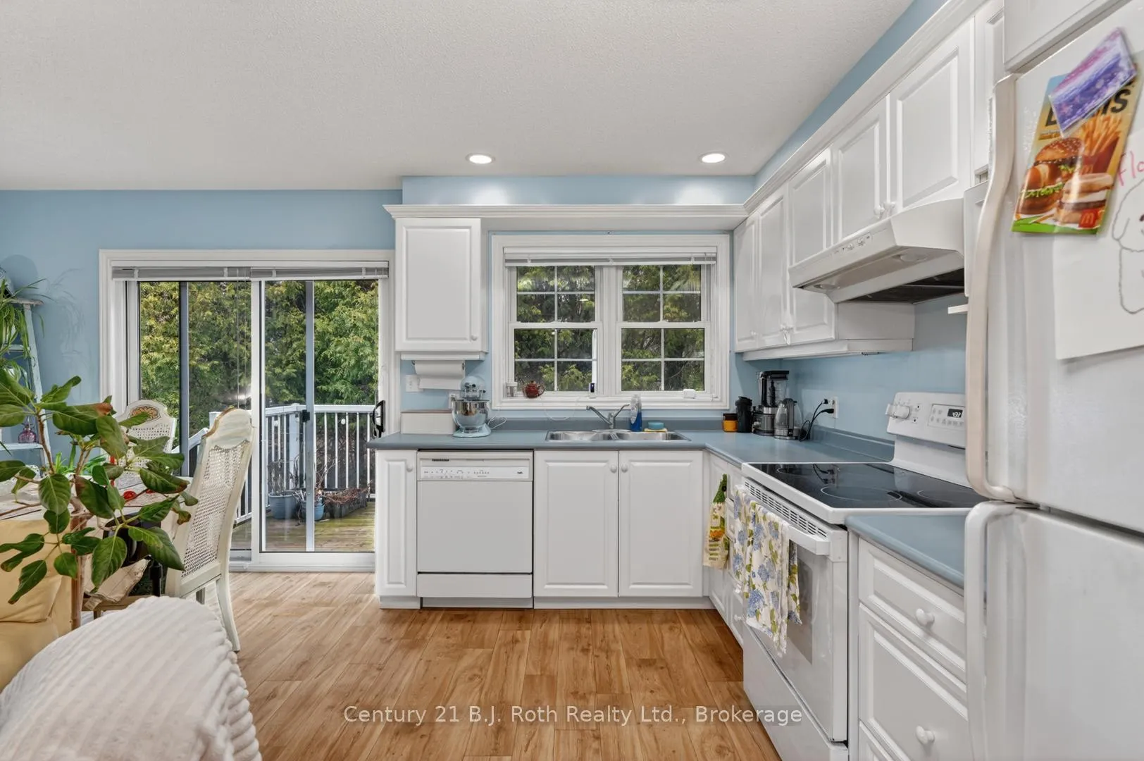 Photo 6 of 275 Hiram Street, Bracebridge, Macaulay — HOMEH