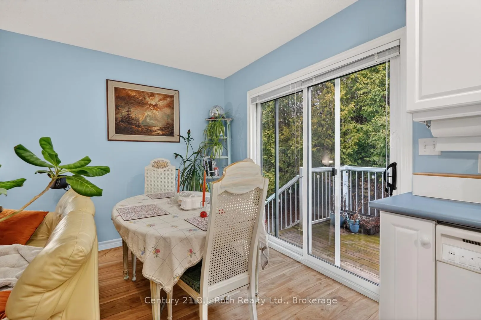 Photo 8 of 275 Hiram Street, Bracebridge, Macaulay — HOMEH