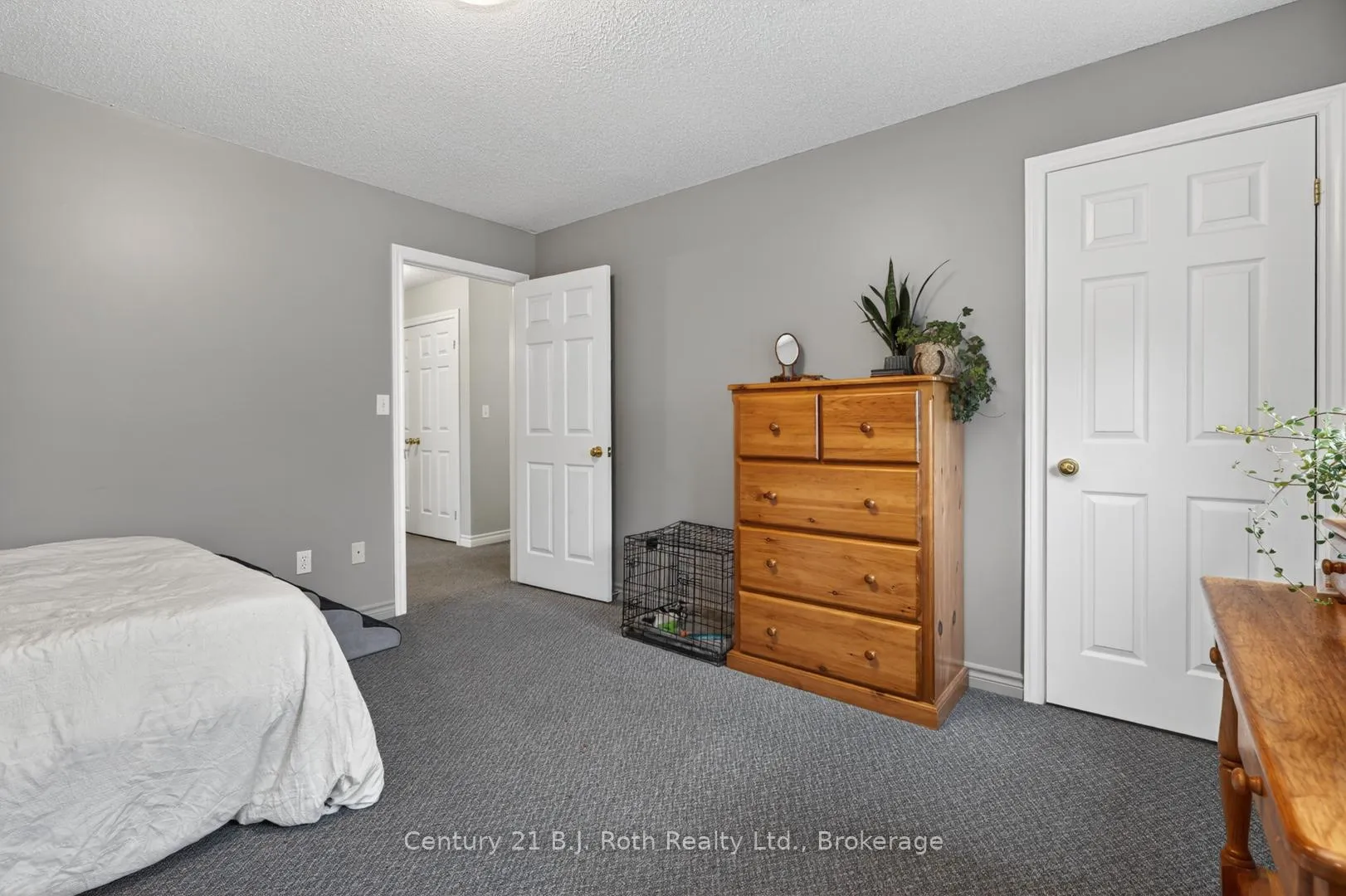 Photo 16 of 275 Hiram Street, Bracebridge, Macaulay — HOMEH