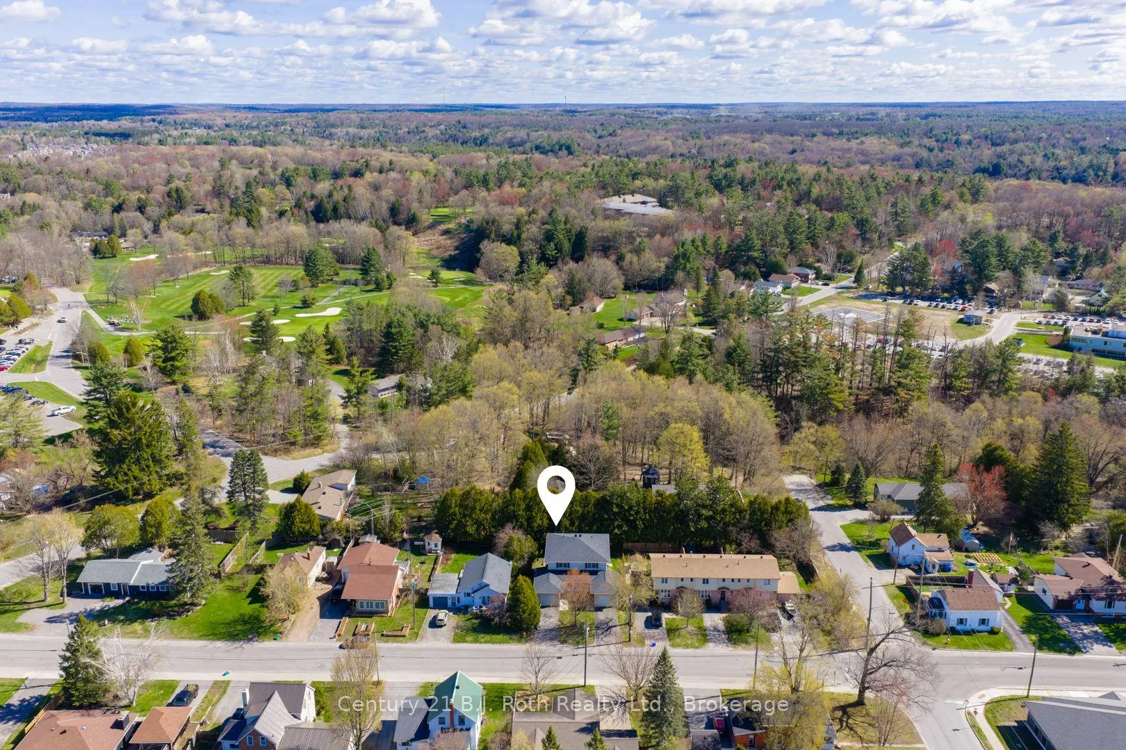 Photo 35 of 275 Hiram Street, Bracebridge, Macaulay — HOMEH