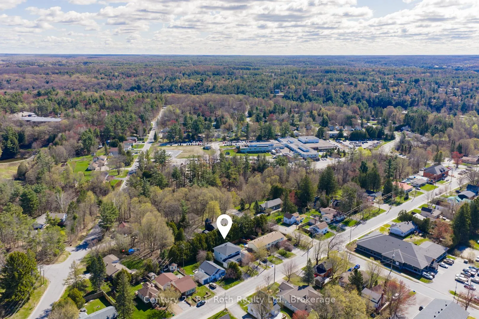 Photo 36 of 275 Hiram Street, Bracebridge, Macaulay — HOMEH