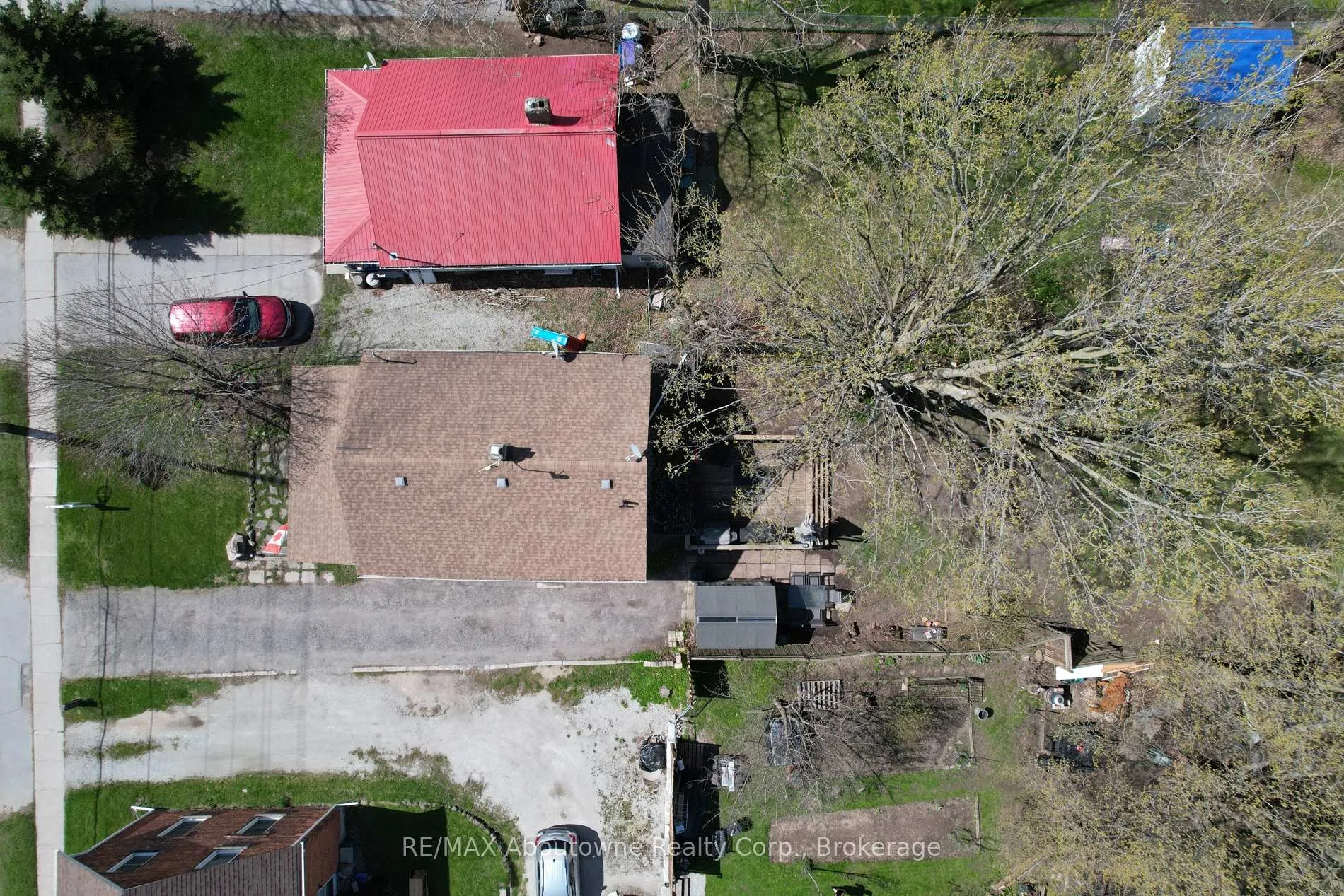 Photo 34 of 125 Main Street N, Halton Hills, Acton — HOMEH