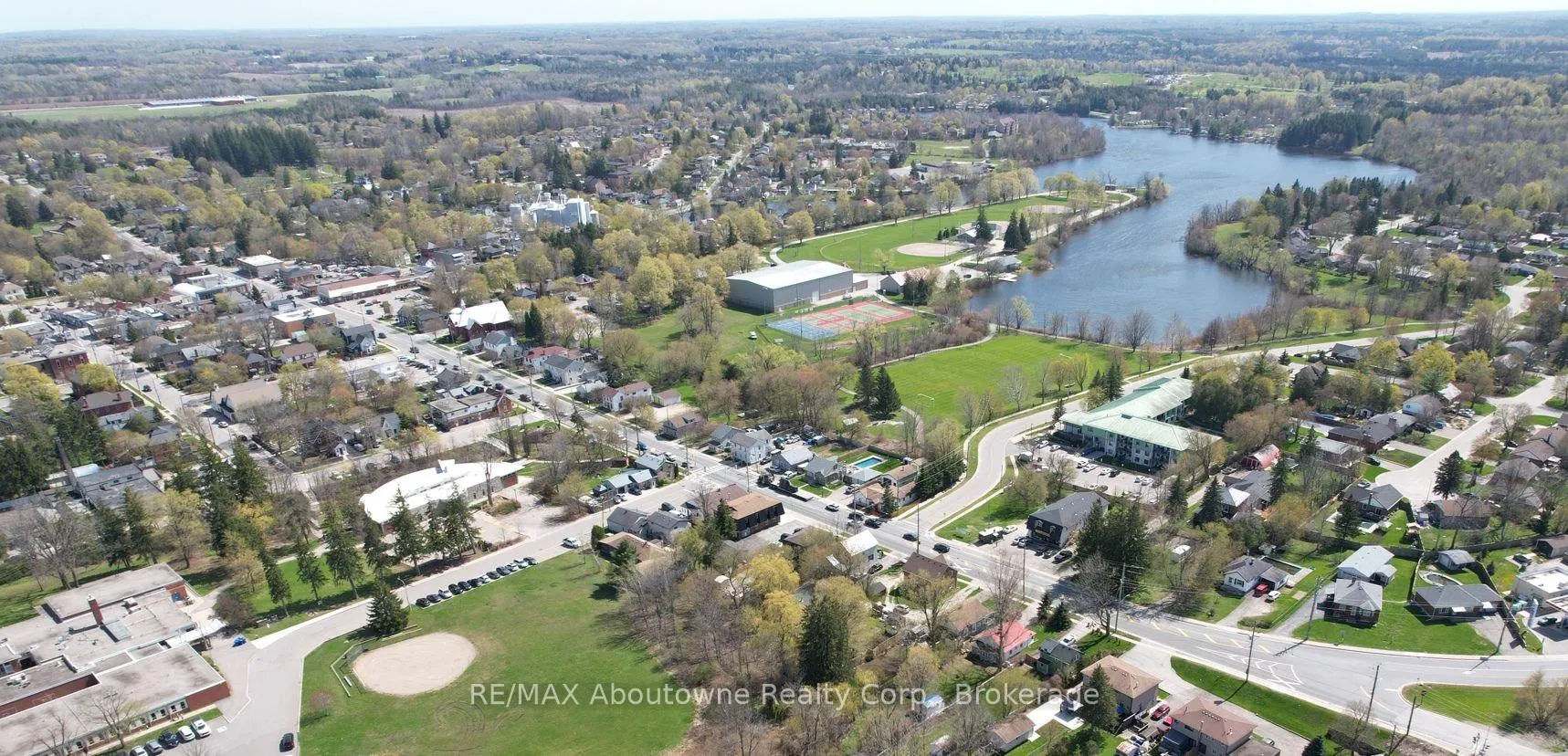Photo 37 of 125 Main Street N, Halton Hills, Acton — HOMEH