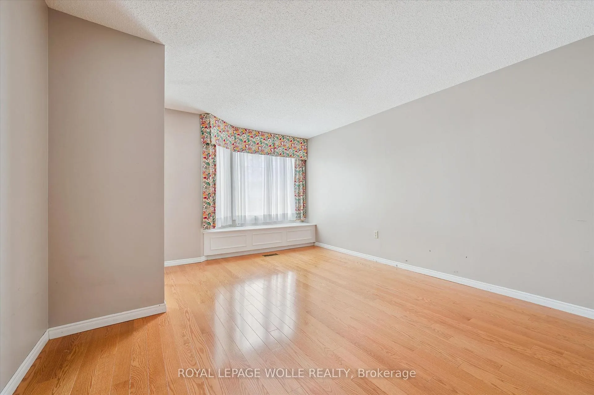 Photo 20 of Unit 1, 496 Beechwood Drive, Waterloo — HOMEH