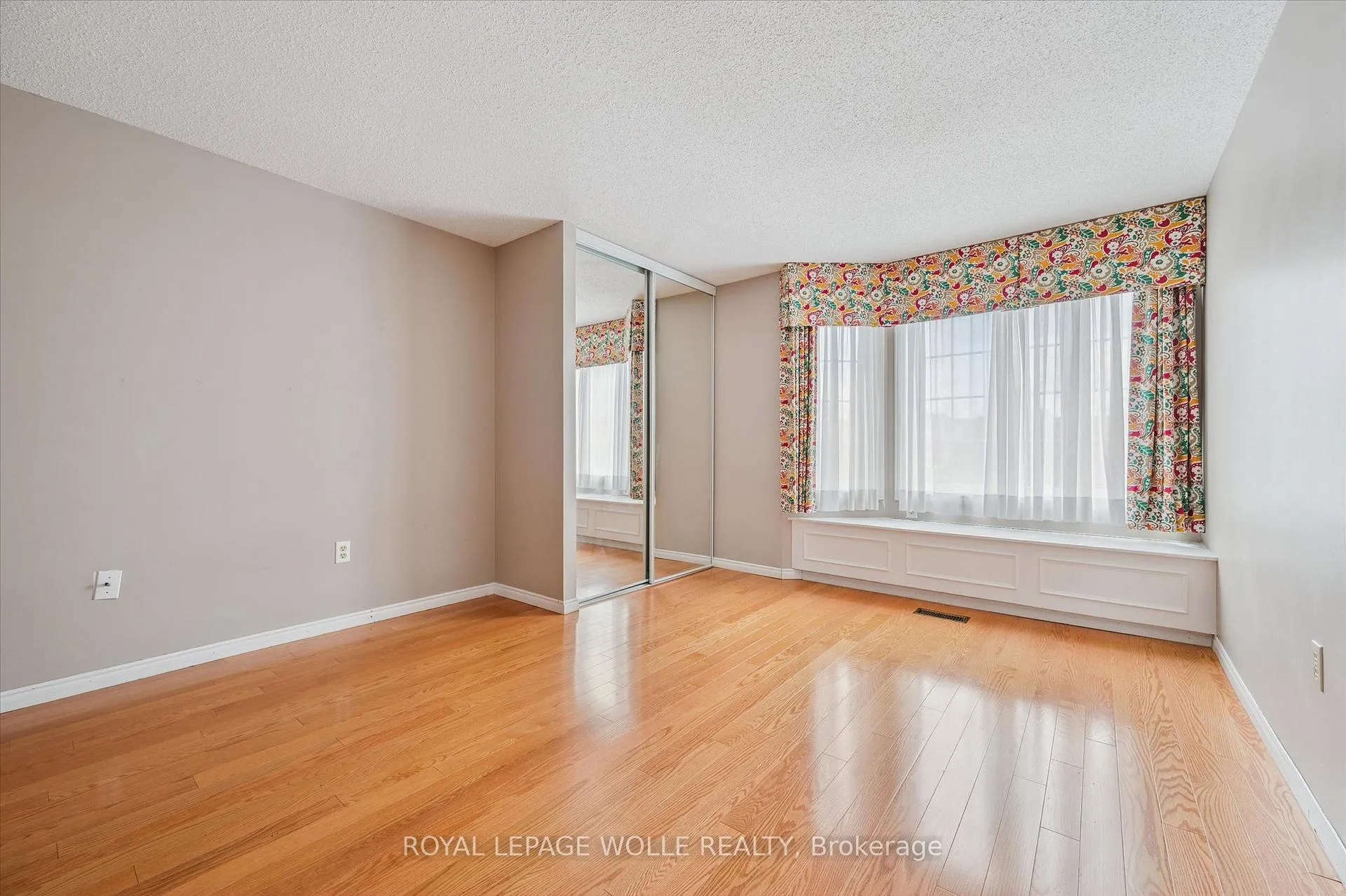 Photo 22 of Unit 1, 496 Beechwood Drive, Waterloo — HOMEH