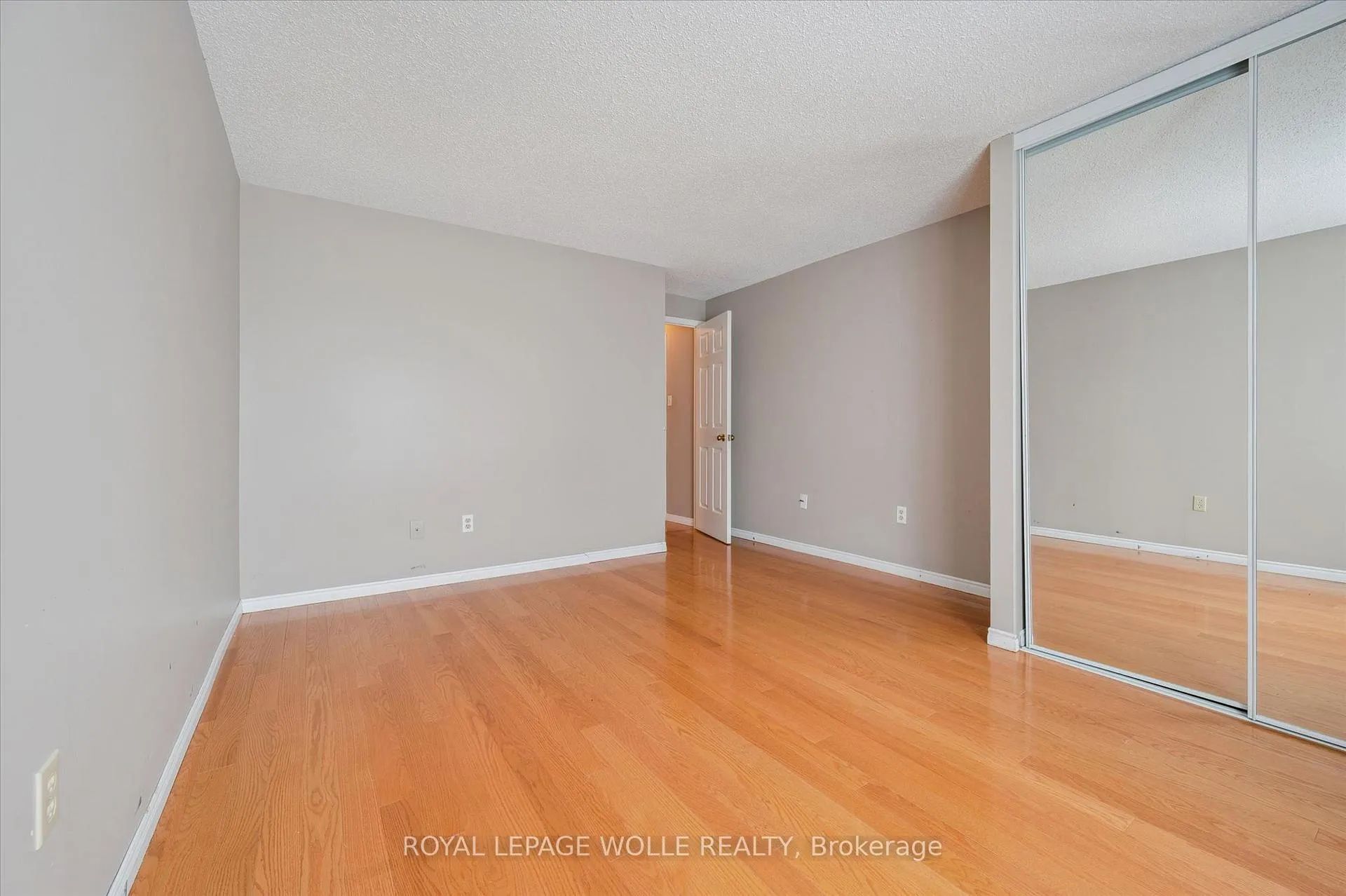 Photo 23 of Unit 1, 496 Beechwood Drive, Waterloo — HOMEH