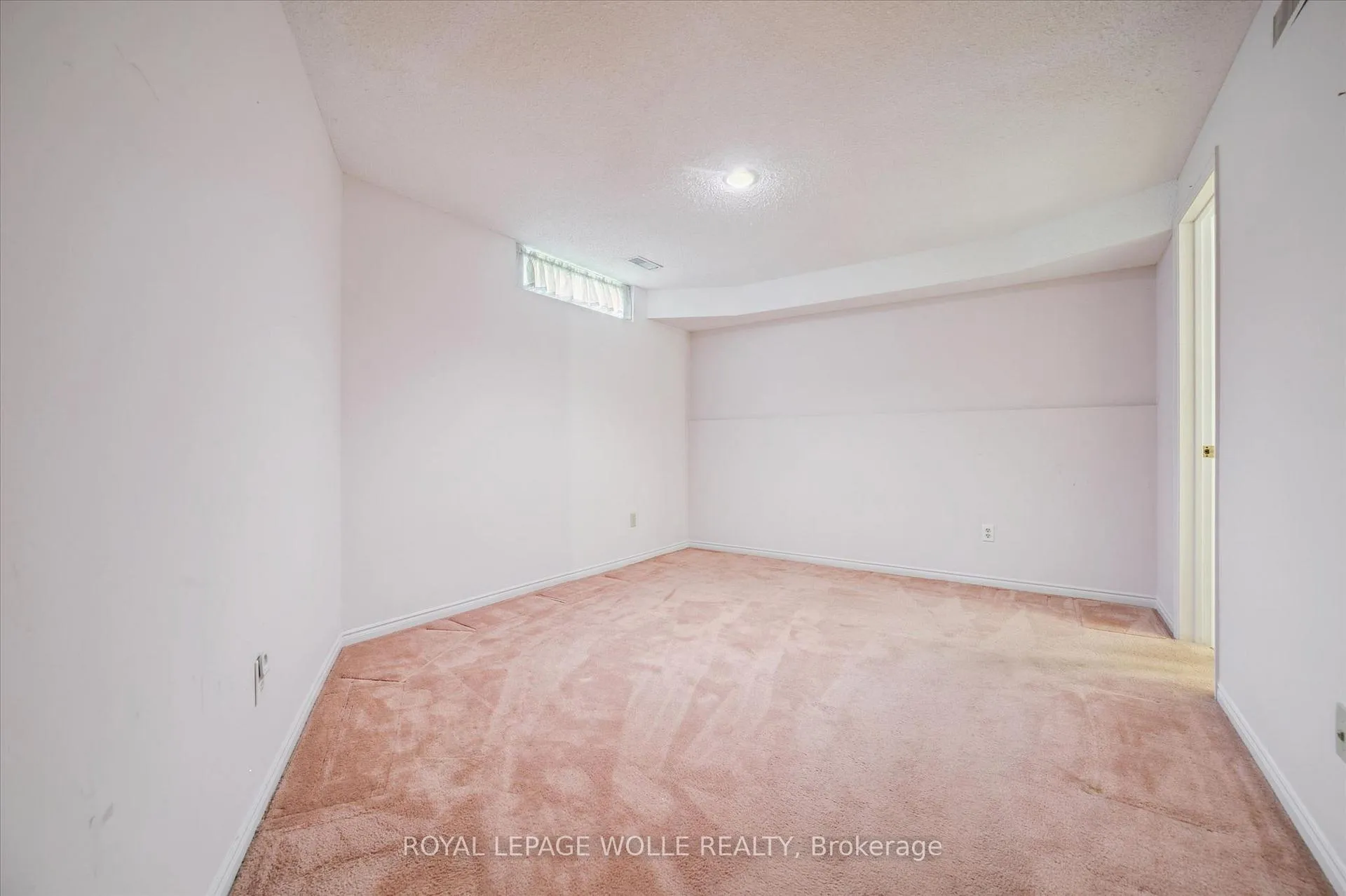 Photo 34 of Unit 1, 496 Beechwood Drive, Waterloo — HOMEH