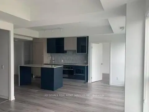 Front of Unit 802, 405 Dundas Street W