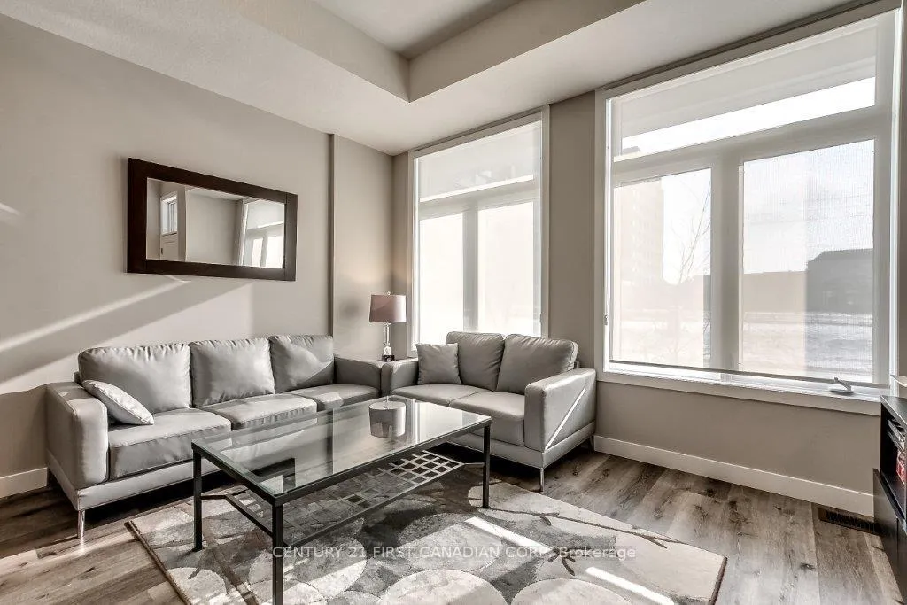 Photo 5 of Unit 82, 275 Callaway Road, London, North R — HOMEH