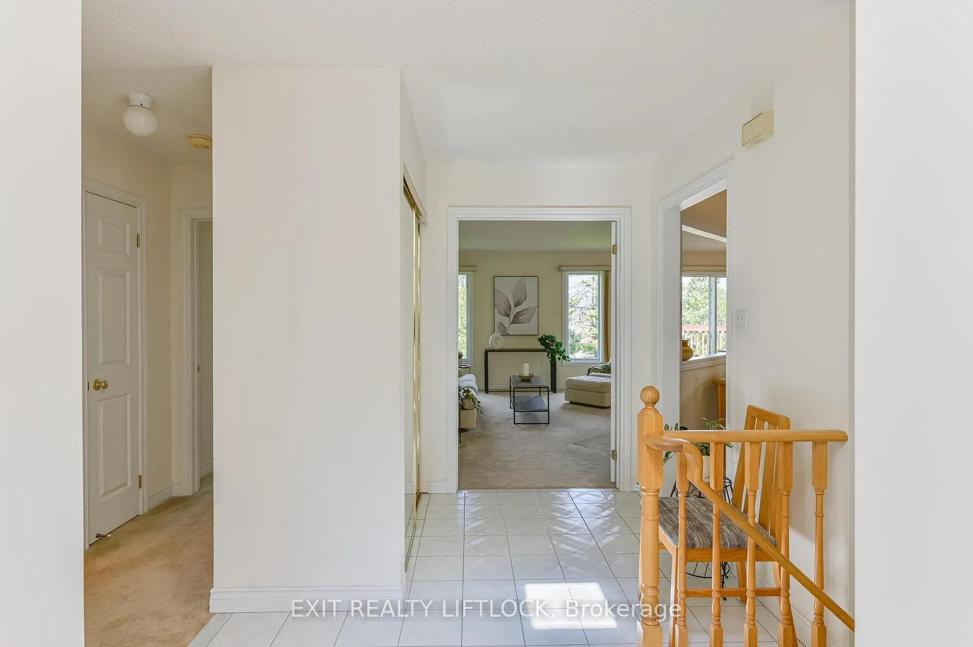 Photo 4 of 2498 Marsdale Drive, Peterborough, Ashburnham Ward 4 — HOMEH