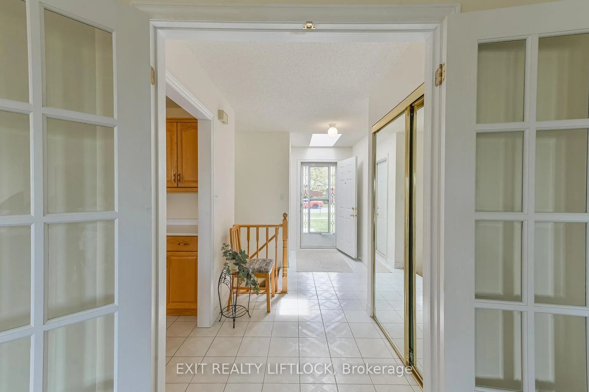 Photo 18 of 2498 Marsdale Drive, Peterborough, Ashburnham Ward 4 — HOMEH