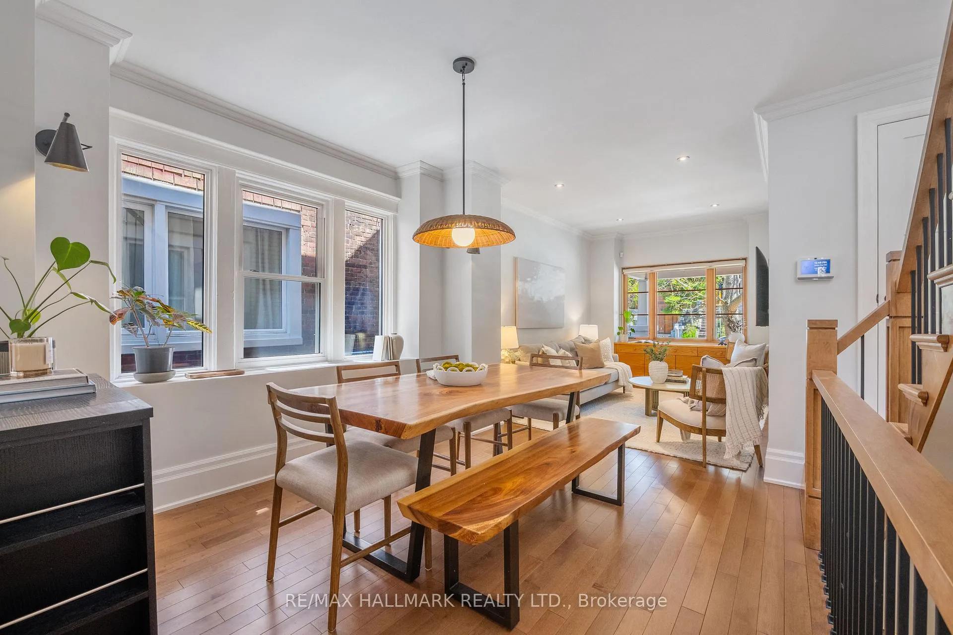 Photo 7 of 272 Kenilworth Avenue, Toronto, The Beaches — HOMEH
