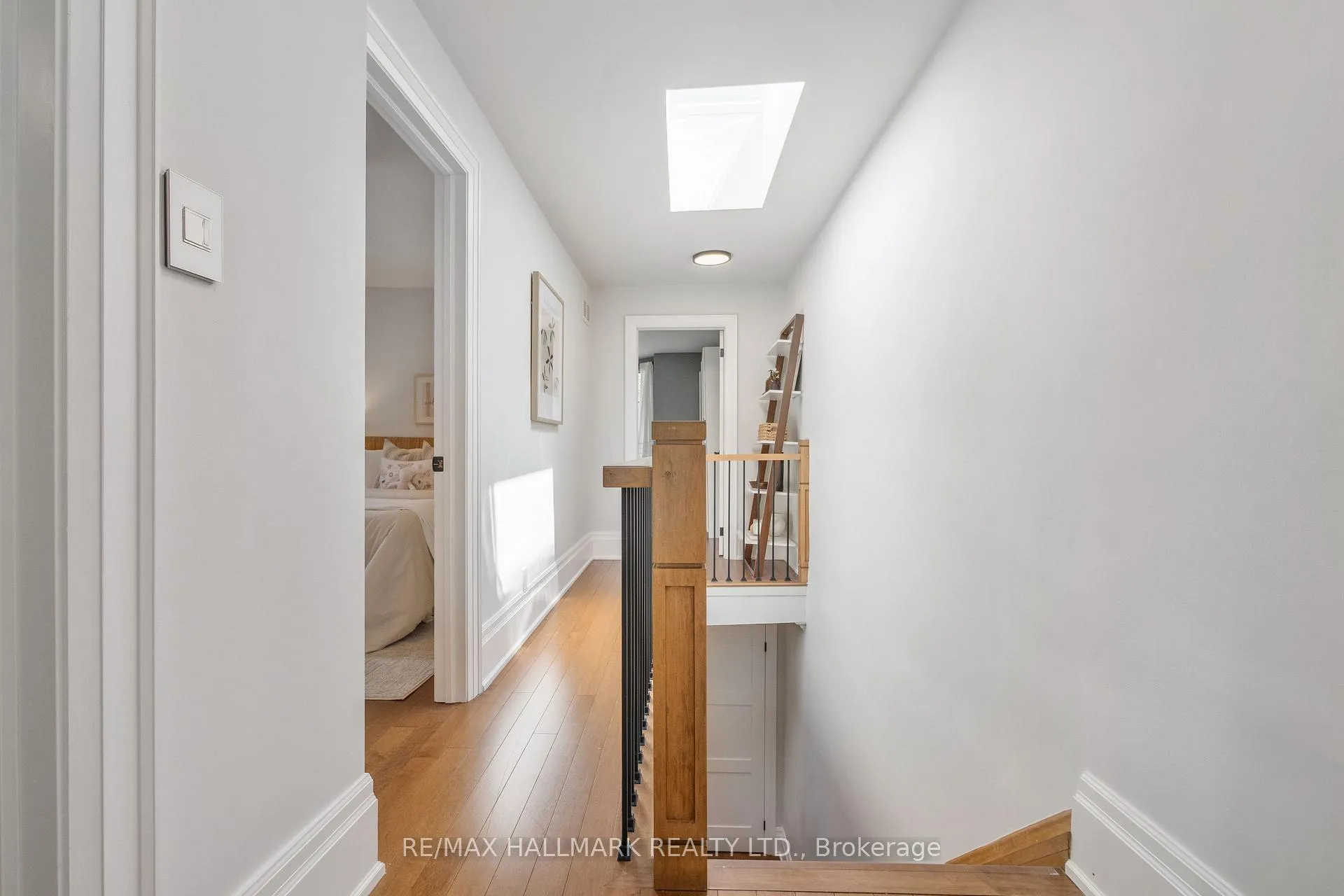 Photo 16 of 272 Kenilworth Avenue, Toronto, The Beaches — HOMEH