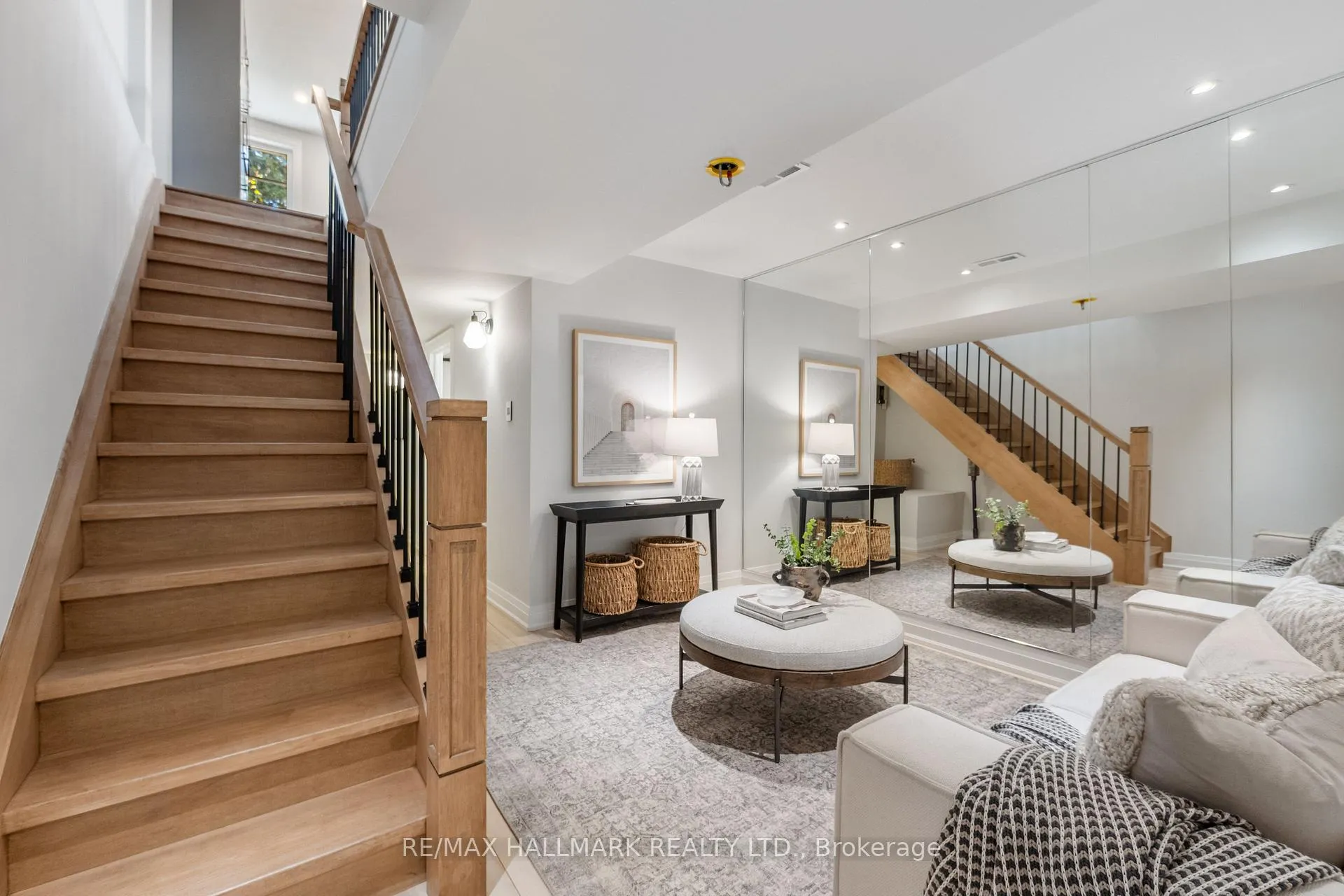 Photo 23 of 272 Kenilworth Avenue, Toronto, The Beaches — HOMEH