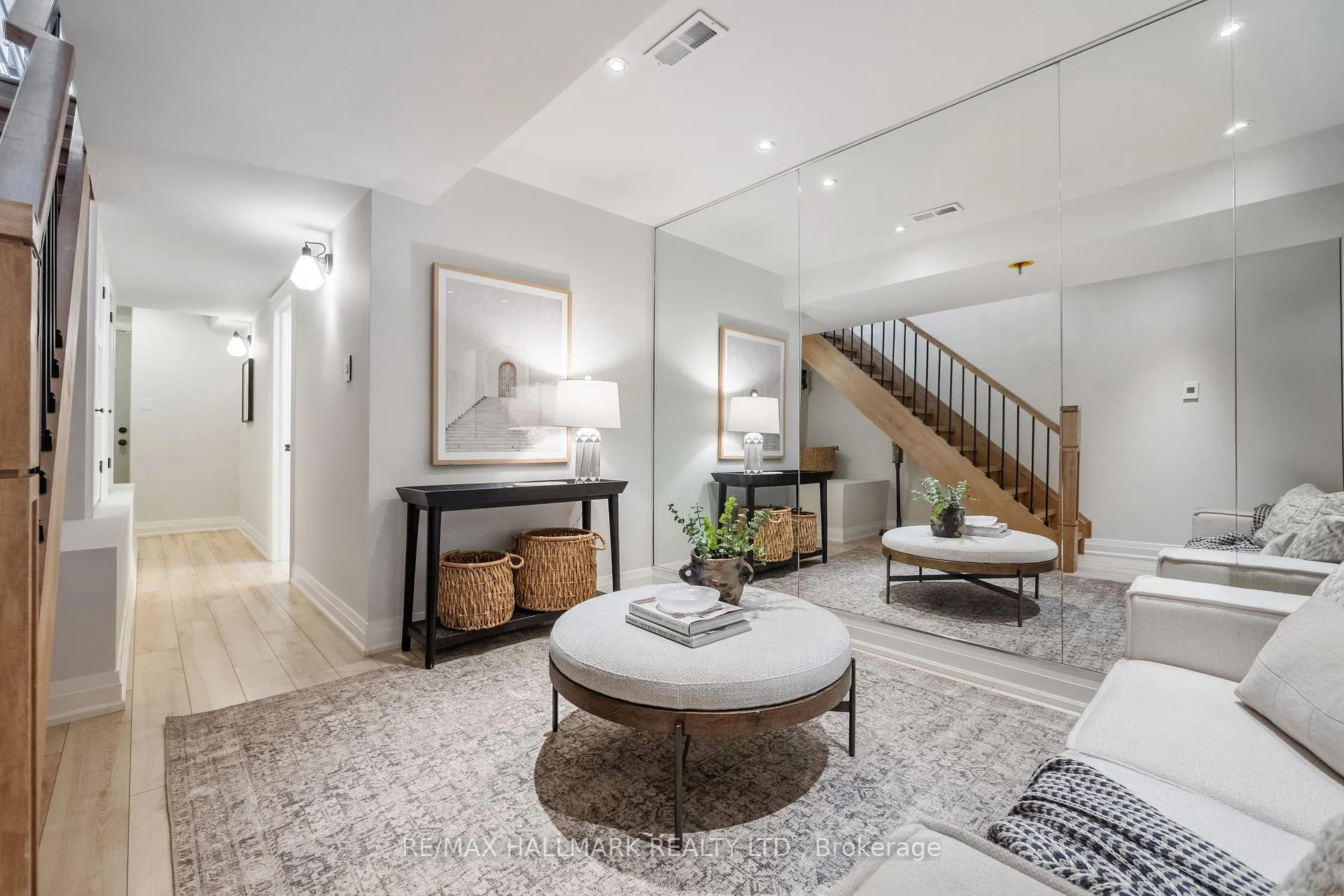 Photo 24 of 272 Kenilworth Avenue, Toronto, The Beaches — HOMEH